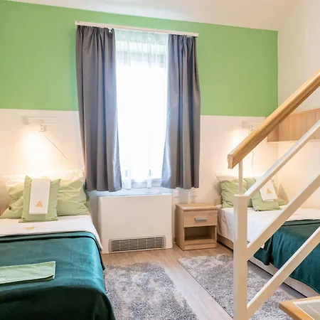 Feherliliom Vendegszallo 3*
