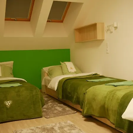Feherliliom Vendegszallo Hotel 3*