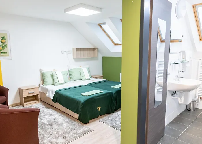 Feherliliom Vendegszallo 3* Kondoros