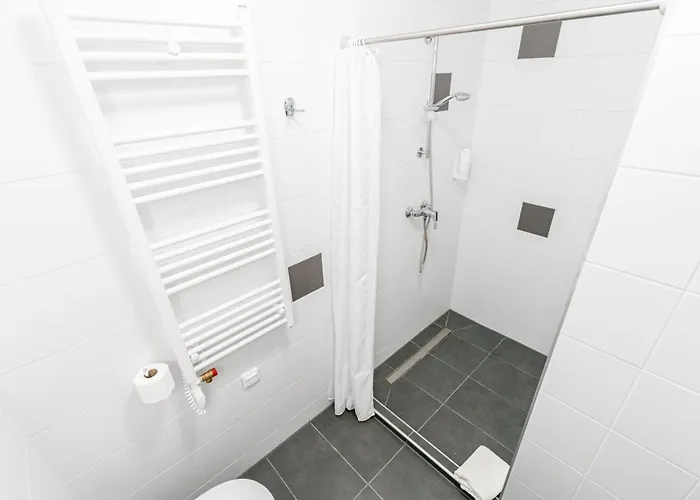 Feherliliom Vendegszallo 3* Kondoros